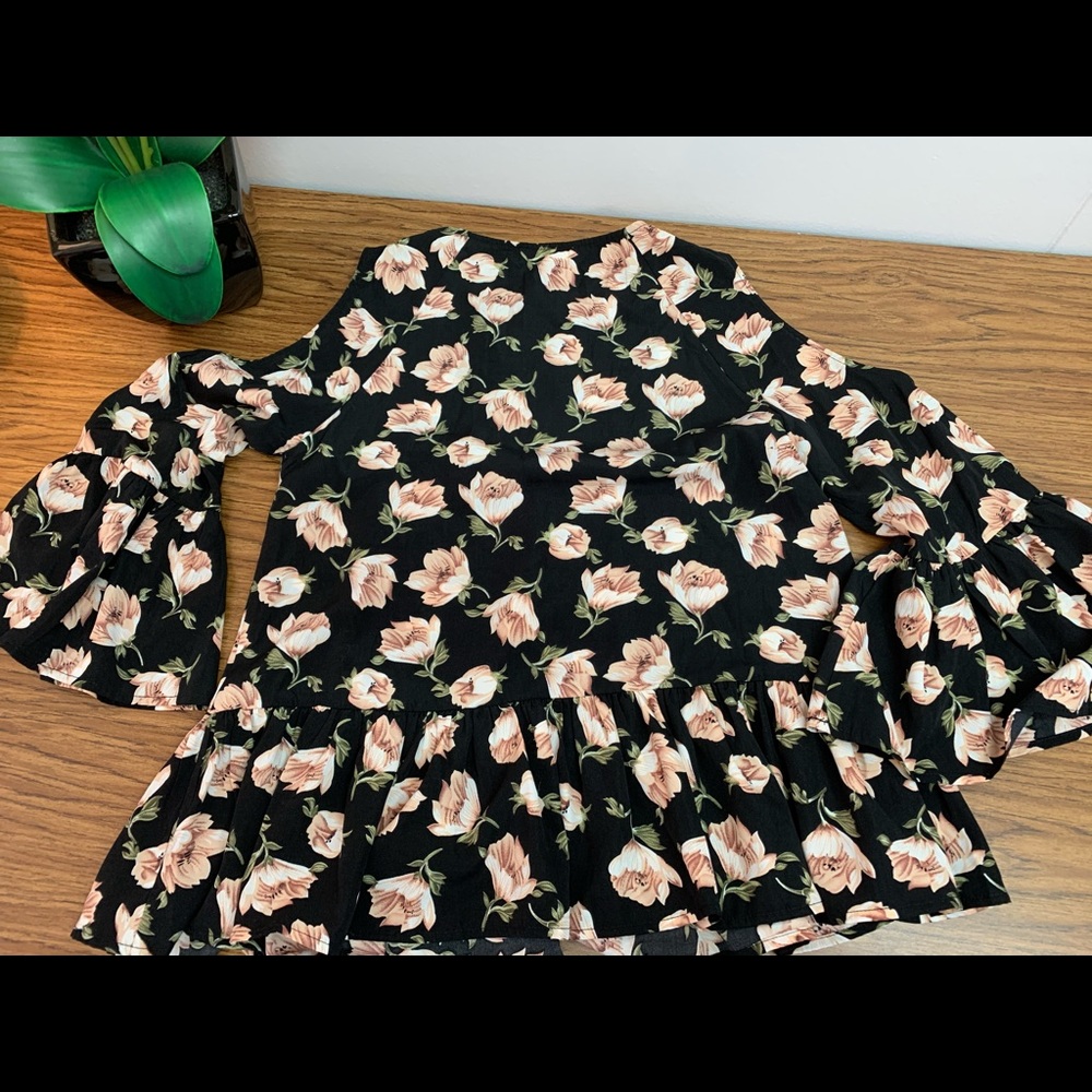 Blouse - Picture 6 of 7